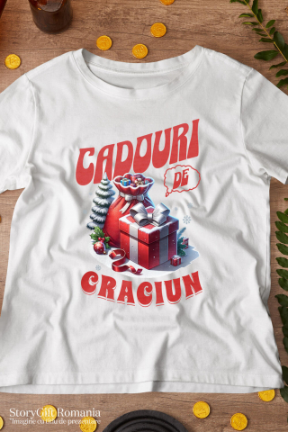 Tricou Femei, Barbati, Copii, Fata, Baiat, Unisex Personalizat Sac de Cadouri și Cutie Roșie cu Zăpadă și Globuri Colorate – Cadouri Personalizate de Crăciun [2]