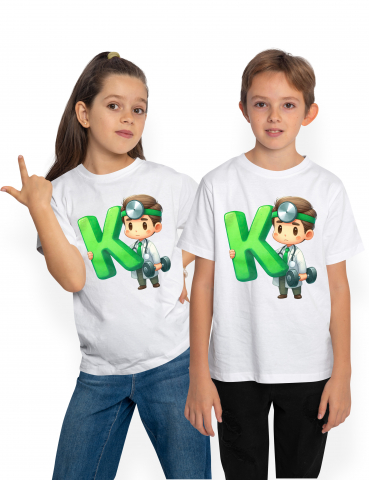 Copii Unisex - 8 Ani - Tricou Copii cu un doctor care tine litera "K", ilustratie, scoala, medicina, alfabet, invata, abecedar,  100% Bumbac, Unisex, Alb, 8 Ani, 52CM