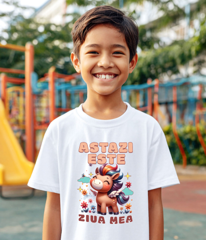 Tricou Femei, Barbati, Copii, Fata, Baiat, Unisex Personalizat Unicorn Vesel cu Flori – Cadou Personalizat pentru Ziua Mea [3]