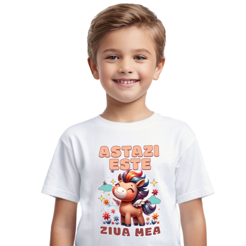 Tricou Femei, Barbati, Copii, Fata, Baiat, Unisex Personalizat Unicorn Vesel cu Flori – Cadou Personalizat pentru Ziua Mea [1]