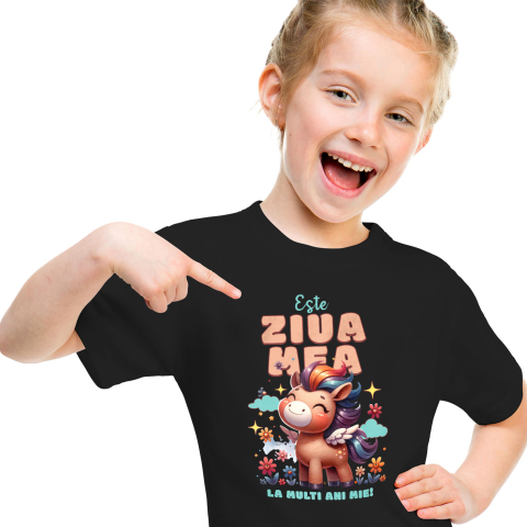 Tricou Femei, Barbati, Copii, Fata, Baiat, Unisex Personalizat Unicorn Vesel cu Flori – Cadou Personalizat pentru Aniversări și Copii [1]