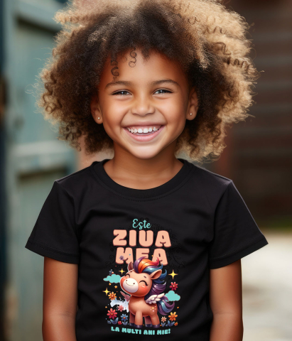 Tricou Femei, Barbati, Copii, Fata, Baiat, Unisex Personalizat Unicorn Vesel cu Flori – Cadou Personalizat pentru Aniversări și Copii [3]