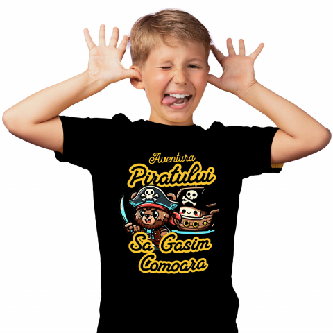 Tricouri - Tricou Femei, Barbati, Copii, Fata, Baiat, Unisex Personalizat Tricou Personalizat Urs Pirat – "Aventura Piratului, Comoara" | Cadou pentru Iubitorii de Piraterie și Aventuri