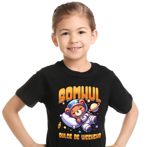 Copii - Tricou Femei, Barbati, Copii, Fata, Baiat, Unisex Personalizat Urs de Plus Maro – Somnul Dulce de Weekend în Spațiu Printre Stele | Cadou Personalizat pentru Copii