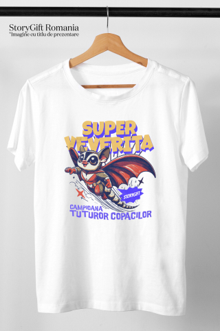 Tricou Femei, Barbati, Copii, Fata, Baiat, Unisex Personalizat Veverița Cu Aripi Și Costum Roșu – Cadou Personalizat „Super Veverița Campioana Tuturor Copacilor” [2]