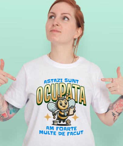 Tricou Femei, Barbati, Copii, Fata, Baiat, Unisex Personalizat Tricou Personalizat Albina cu Cravată – Mesaj Amuzant pentru Birou | Cadou pentru Muncitori [1]