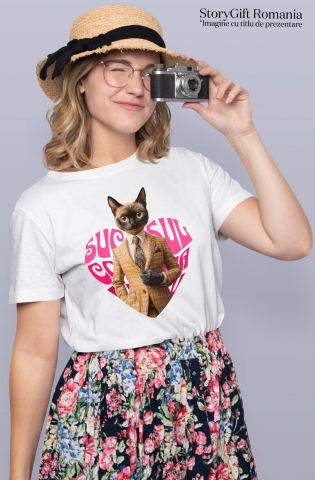 Tricou Femei cu Animal La Costum, Text in Forma de Inima , Peronalizata cu Numele si Poza Animalului Tau cu imprimeu pe Fata, 100% Bumbac, Alb, M [1]