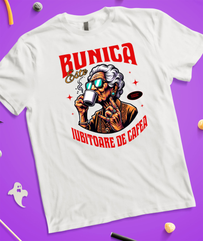 Tricou Femei, Barbati, Copii, Fata, Baiat, Unisex Personalizat „Cana Personalizată „Bunica Cool” – Cadou Ideal pentru Bunica Iubitoare de Cafea” [2]