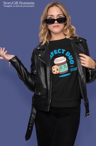 Tricou Femei, Barbati, Copii, Fata, Baiat, Unisex Personalizat „Cuplu Perfect Pahar de Cafea cu Prăjitură 'Perfect Duo' – Cadou Personalizat pentru Familie și Cupluri” [1]