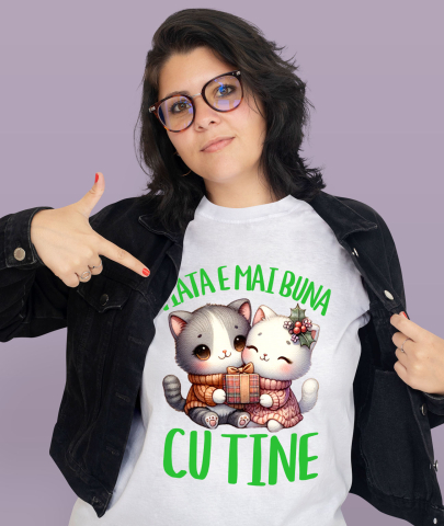 Tricou Femei, Barbati, Copii, Fata, Baiat, Unisex Personalizat Cuplu Pisici Iubire – Cadou Crăciun „Viața e Mai Bună Cu Tine” pentru Iubitorii de Pisici [1]