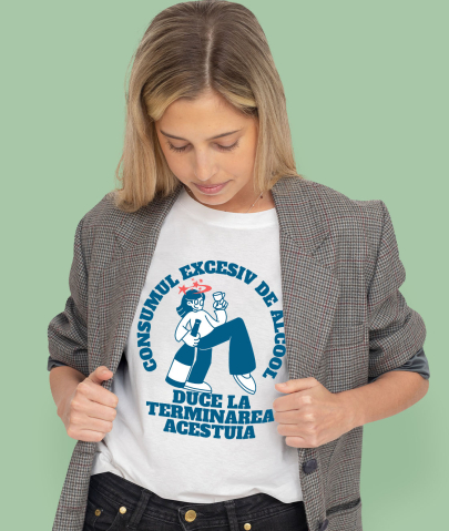 Tricou Femei, Barbati, Copii, Fata, Baiat, Unisex Personalizat „Fată cu Pahar de Vin și Steluțe Colorate – Sticlă Imensă de Alcool, Cadou Distractiv pentru Petreceri și Prieteni” [1]