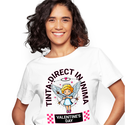 Tricouri - Tricou Femei, Barbati, Copii, Fata, Baiat, Unisex Personalizat „Fată Înger Cu Aripi Albe Și Săgeți - Cadou Personalizat „Țintă Direct În Inimă” pentru Familie, Copii și Prieteni de Valentine's Day”