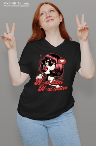 Tricou Femei, Barbati, Copii, Fata, Baiat, Unisex Personalizat „Fată Stil Retro Cu Acadea și Ochelari De Soare - Cadou Personalizat „N-ai Bani, N-ai Iubire” pentru Familie, Copii și Prieteni de Valentine's Day” [1]