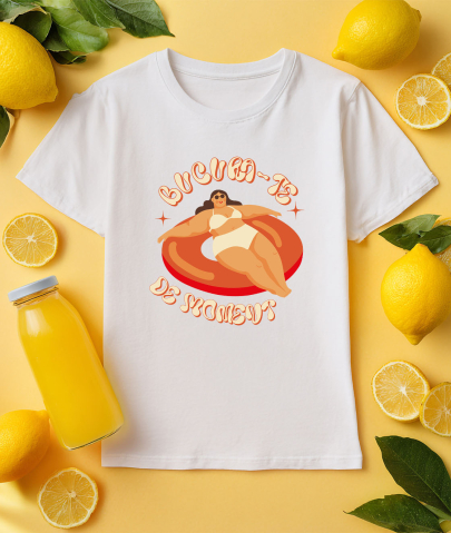 Tricou Femei, Barbati, Copii, Fata, Baiat, Unisex Personalizat Femeie Cu Ochelari De Soare Pe Colac – Cadouri Personalizate Pentru Femei, Familie și Prieteni [2]