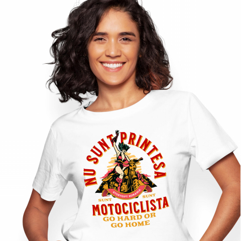 Tricou Femei, Barbati, Copii, Fata, Baiat, Unisex Personalizat Femeie Motociclistă Haios – Pasiune și Aventură Pe Două Roți