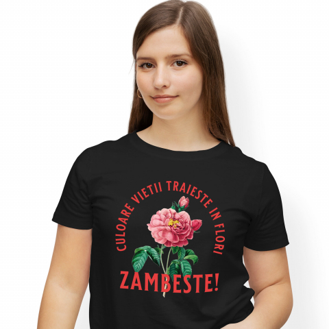 Flori - Tricou Femei, Barbati, Copii, Fata, Baiat, Unisex Personalizat Floare Colorată cu Text „Zâmbește, Culoarea Vieții Trăiește în Flori” | Cadouri Personalizate pentru Femei, Familie și Prieteni