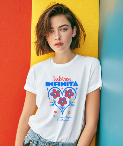 Tricou Femei, Barbati, Copii, Fata, Baiat, Unisex Personalizat Inimă cu Flori Colorate și Text „Iubirea Infinită, Fiecare Clipă Contează” | Cadouri Personalizate pentru Femei, Familie și Prieteni [1]