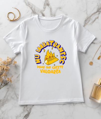 Tricou Femei, Barbati, Copii, Fata, Baiat, Unisex Personalizat Lingou de Aur „Nu Îmbătrânesc, Doar Îmi Crește Valoarea” – Cadou Haios pentru Tati și Prieteni [2]