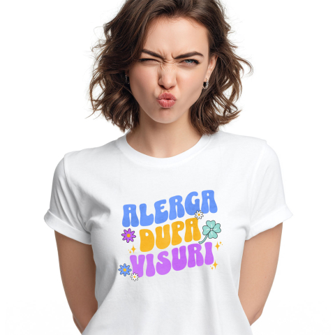 Tricou Femei, Barbati, Copii, Fata, Baiat, Unisex Personalizat „Alergă după visuri” - Mesaj Inspirational cu Flori Colorate | Cadou Personalizat pentru Familie și Prieteni
