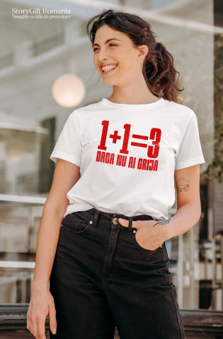 Tricou Femei, Barbati, Copii, Fata, Baiat, Unisex Personalizat Haios Adunare Matematica Unu Plus Unu Egal Trei – Cadouri Personalizate pentru Familie și Copii [1]