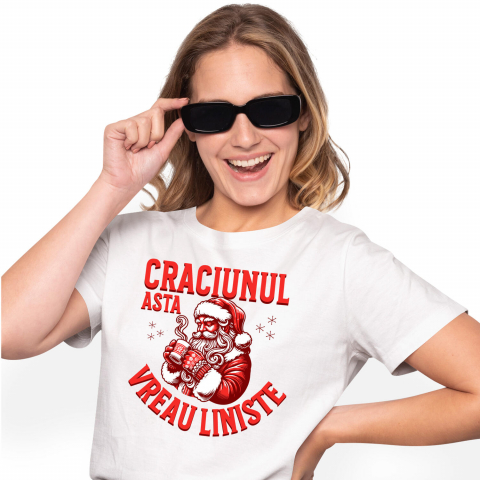 CRACIUN - Tricou Femei, Barbati, Copii, Fata, Baiat, Unisex Personalizat Moș Crăciun cu Cană Fierbinte – Crăciunul Asta Vreau Liniște și Cadouri Personalizate