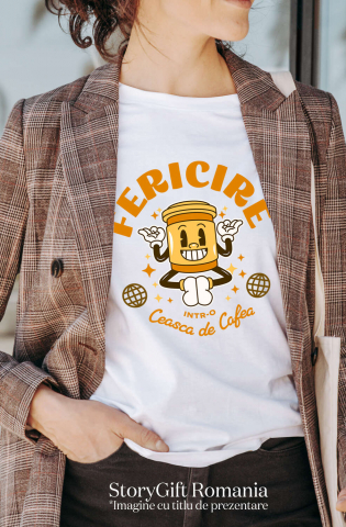 Tricou Femei, Barbati, Copii, Fata, Baiat, Unisex Personalizat „Pahar Personalizat „Fericire Într-o Ceașcă de Cafea” – Cadou Perfect pentru Iubitorii de Cafea și Yoga” [1]