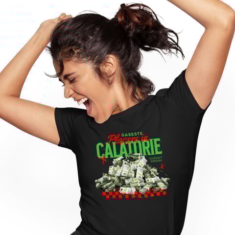 Bani Si Investitii - Tricou Femei, Barbati, Copii, Fata, Baiat, Unisex Personalizat Piramidă Teanc de Bani 500 Lei – „Găsește Plăcerea în Călătorie” – Cadou Personalizat pentru Familie, Copii, Tati, Prieteni