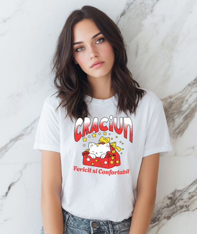 Tricou Femei, Barbati, Copii, Fata, Baiat, Unisex Personalizat Pisica Albă în Cutie de Cadou Roșie – Crăciun Fericit și Confortabil [1]