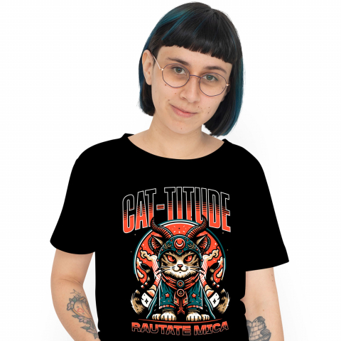 PISICI - Tricou Femei, Barbati, Copii, Fata, Baiat, Unisex Personalizat Pisica Bizara Stil Asiatic Cu Ochi Roșii – Cat-titude Răutate Mică – Cadou Personalizat Iubitorilor De Pisici