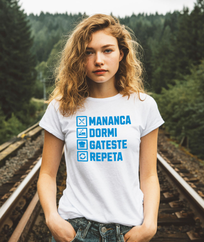 Tricou Femei, Barbati, Copii, Fata, Baiat, Unisex Personalizat Rutina zilnică „Mănâncă, dormi, gătește, repetă” – Cadou personalizat pentru iubitorii de gătit [1]
