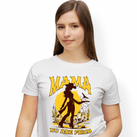 Mama - Tricou Femei, Barbati, Copii, Fata, Baiat, Unisex Personalizat "Mama Nu Are Frică – Cadouri Personalizate pentru Femeia Puternică și Curajoasă"