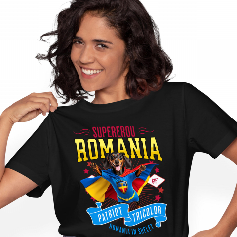 Tricou Femei, Barbati, Copii, Fata, Baiat, Unisex Personalizat Teckel / Dachshund în Costum de Căpitan România – Cadou Personalizat pentru Iubitorii de Câini