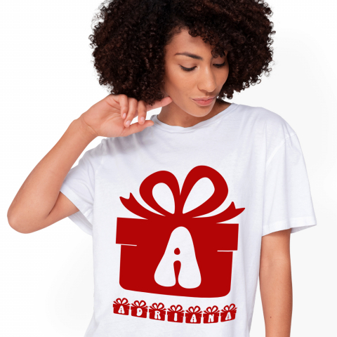 Cadouri Pentru Ea - Tricou Personalizat Femei Pentru Iubitorii De Craciun, Cadou Cu Funda, Text Nume Personalizat, Copii, Culoare Rosu, Alb, 100% Bumbac, Marime XL