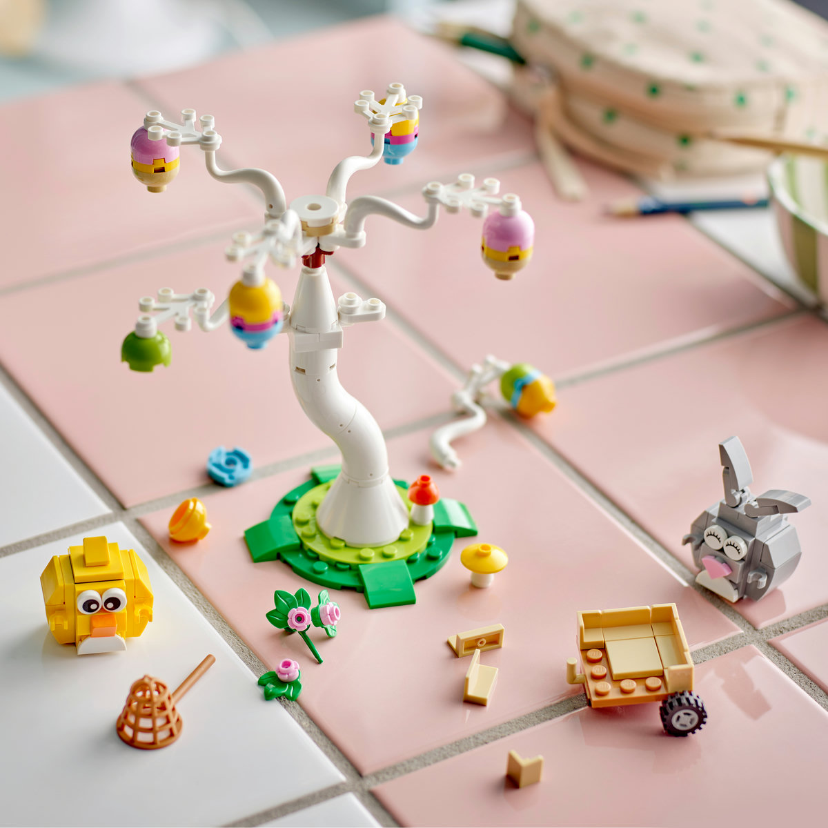 lego-iepuras-vanatoare-oua-paste-40808-ani-8-piese-140 [5]