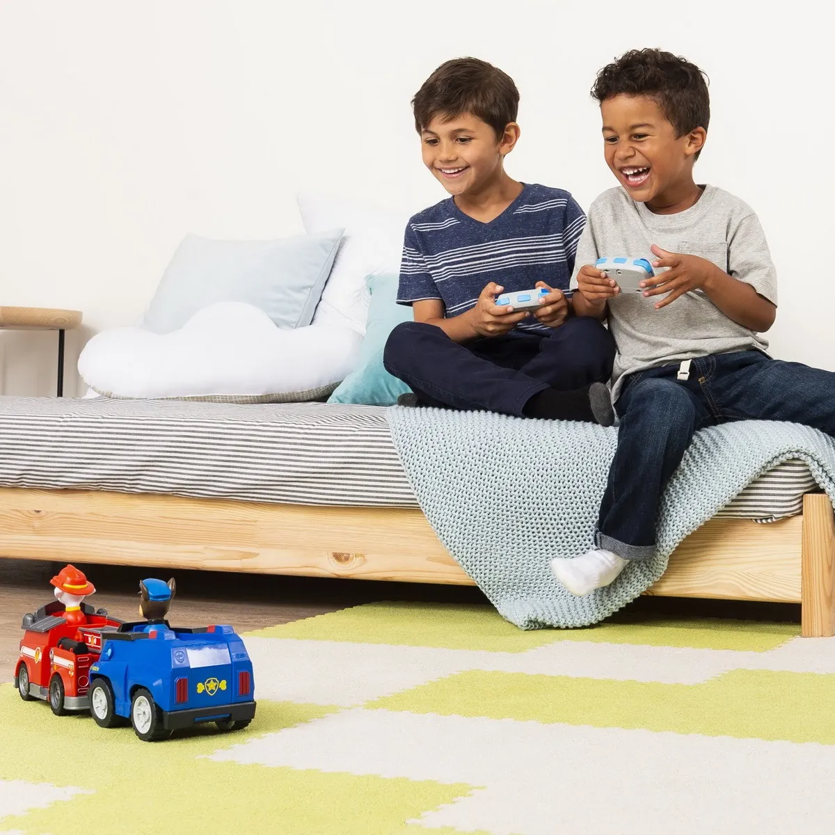 patrula-catelusilor-chase-masina-politie-radiocomandata-stoys-jucarii-educative.webp [4]