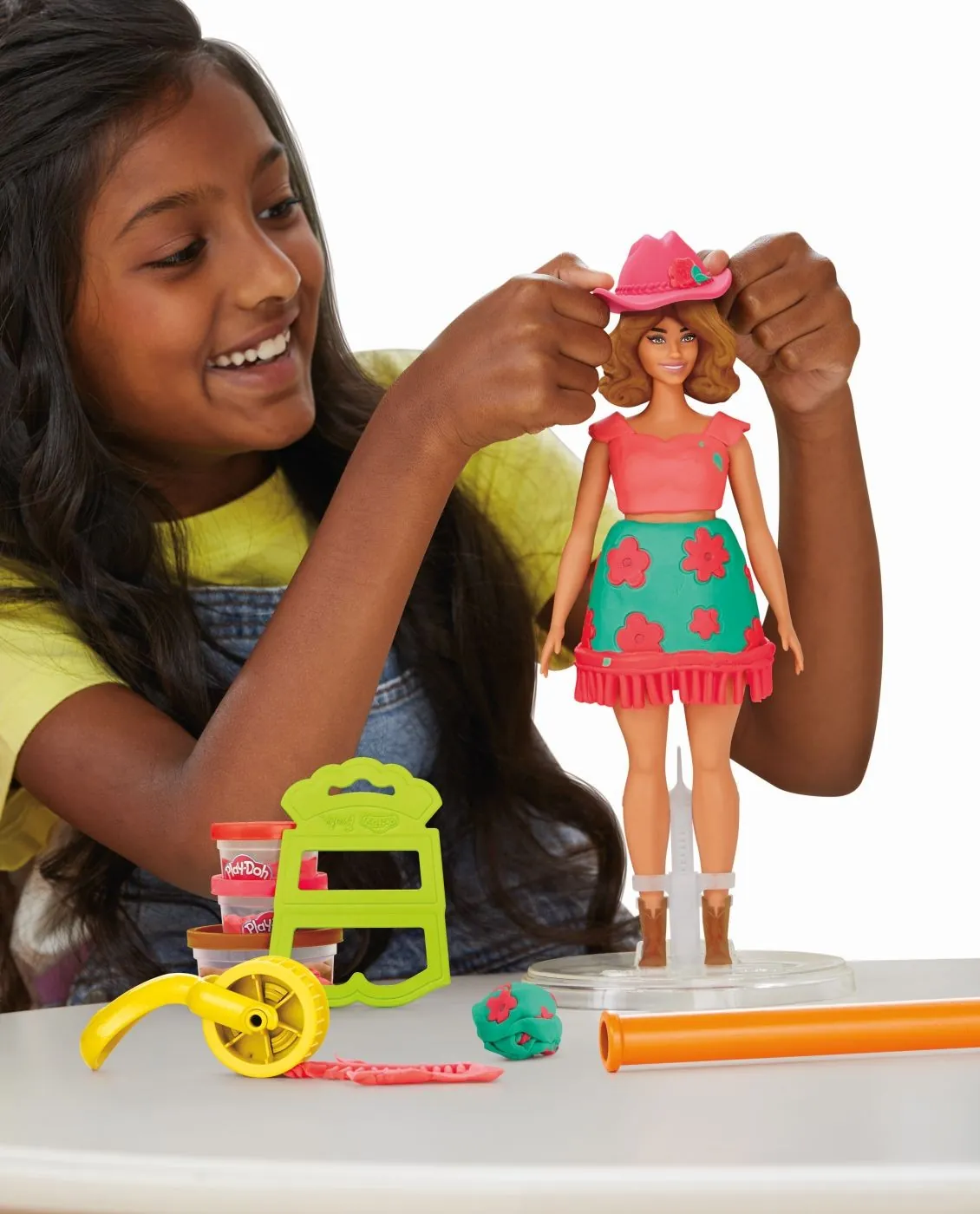 PLAY DOH BARBIE SET PLASTELINA CREATII VESTIMENTARE CU FLORI SI FRANJURI COWBOY [5]