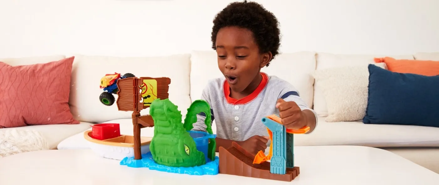 HOT WHEELS MONSTER TRUCK COLOR SHIFTERS ATACUL CROCODILULUI [2]