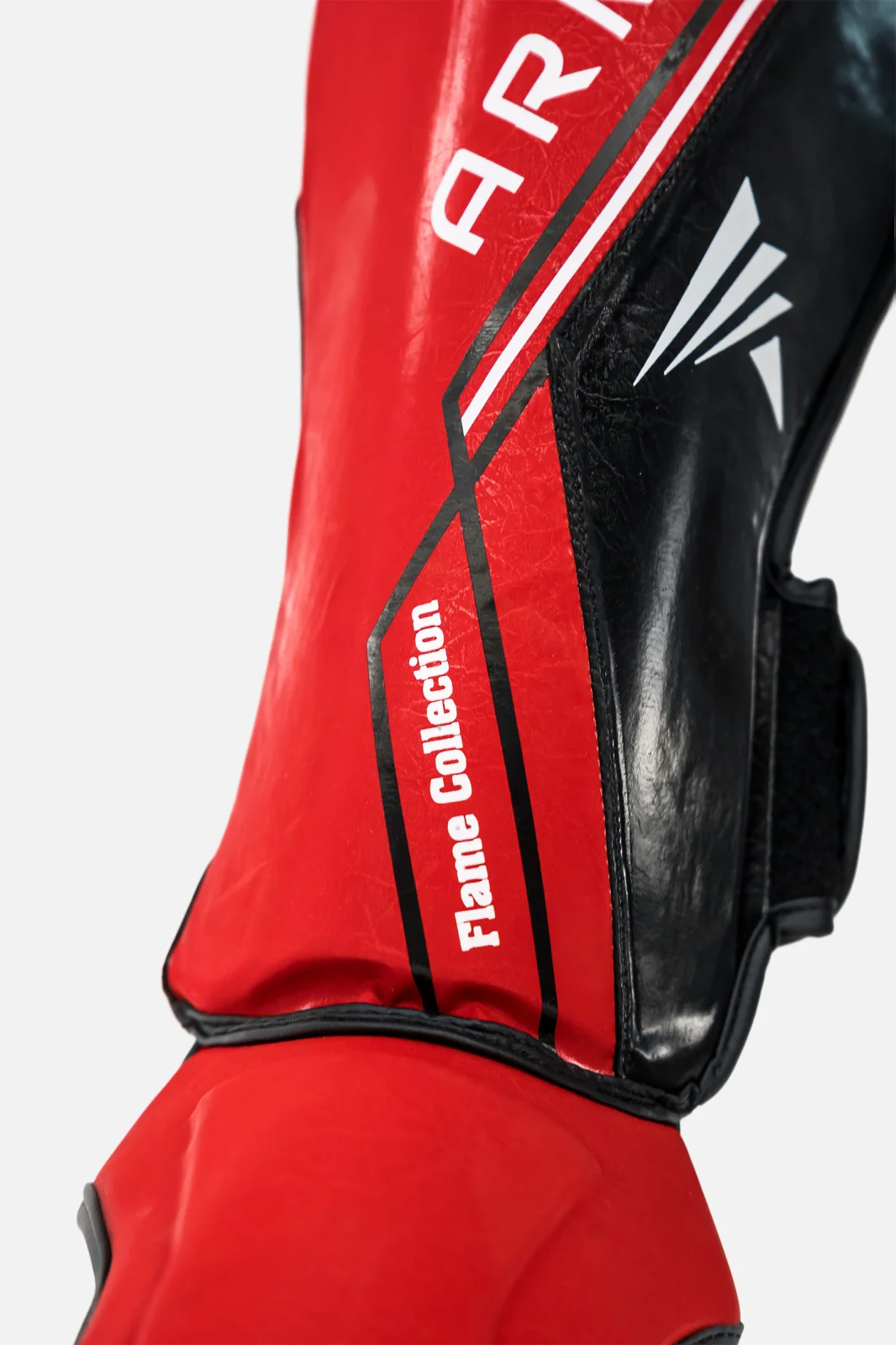 TIBIERE ARTE MARTIALE/KICKBOX FLAME ROSII/NEGRE [1]