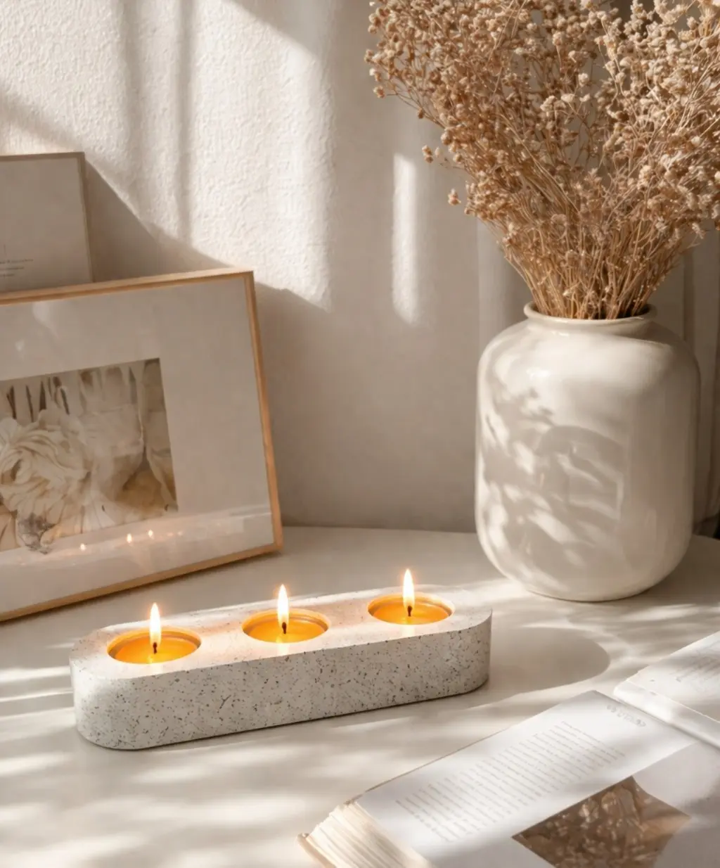 Lumanari pastila din ceara naturala de albine, 8 buc, cu suport din Jesmonite, 3 locasuri [3]