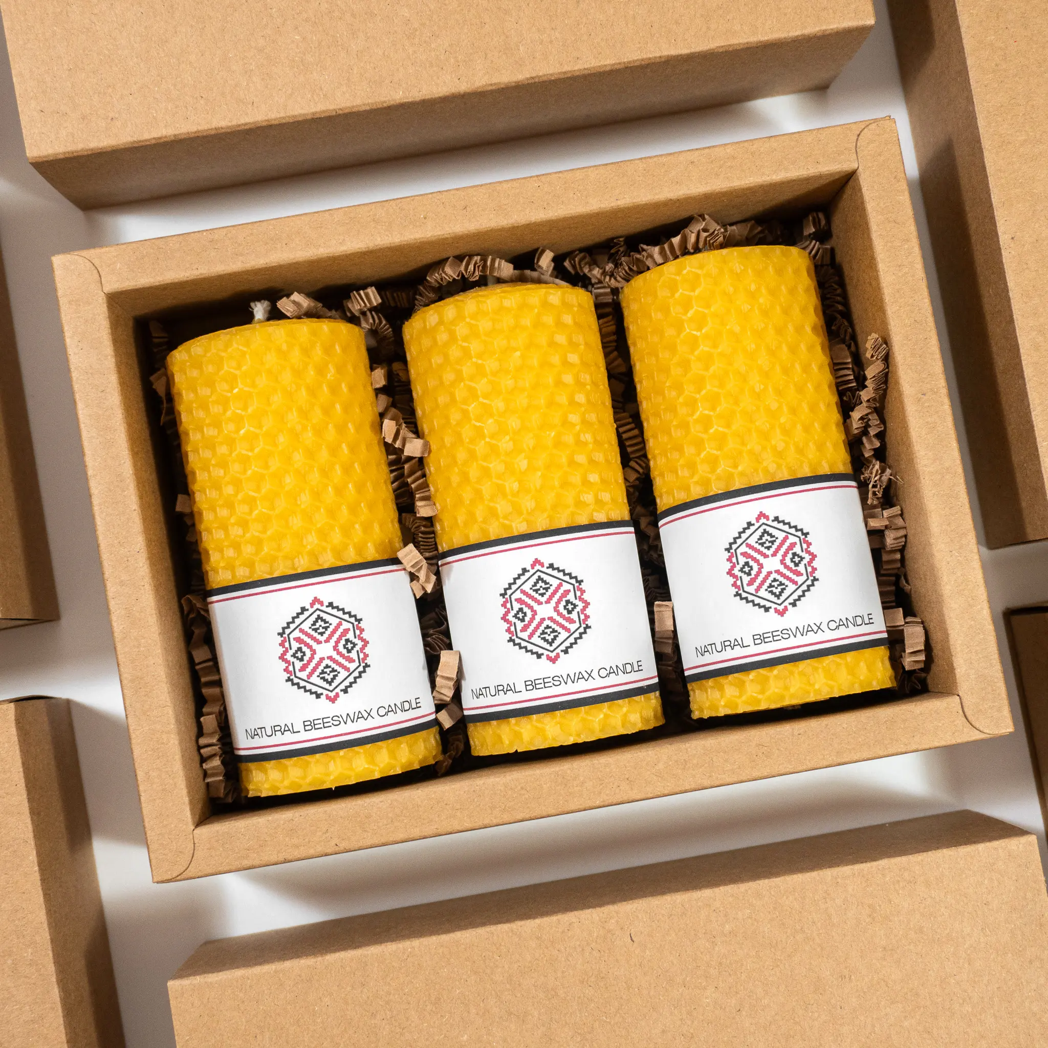Lumânări - Lumânări rulate din ceară de albine set 3 bucăți 5x10 cm