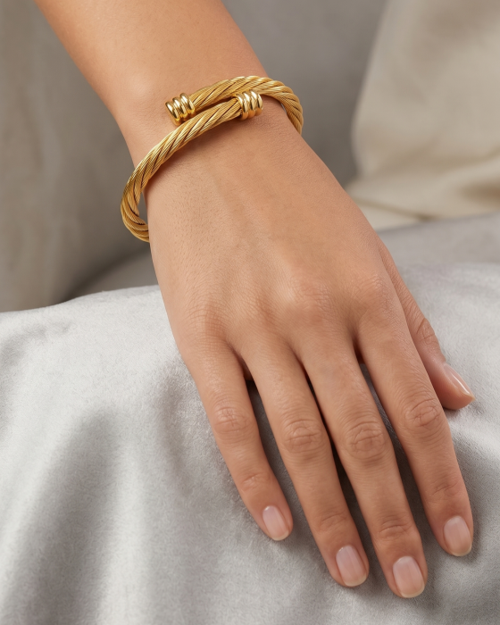 BRĂȚARĂ BANGLE PLACATĂ CU AUR TWISTED [2]