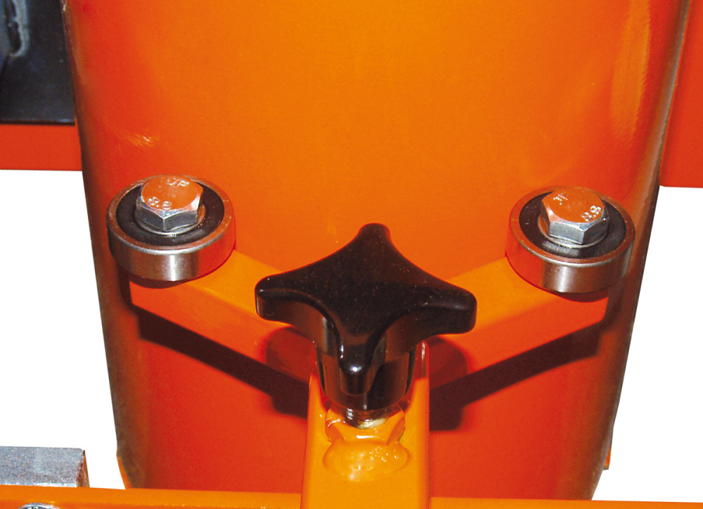 Masina carotat mostre asfalt Golz KB 200 benzina Stihl [2]