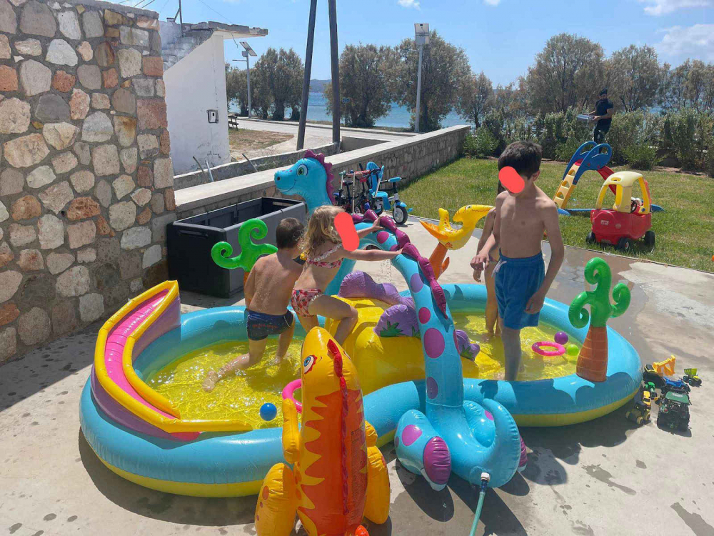 Centru de Joacă Multifunctional pentru Interior sau Exterior tip Piscină Dinozaur Park - Dinoland Play Center 302 x 229 x 112 cm + Pompa Intex Manuala [12]