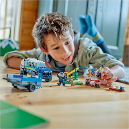 LEGO® City - Antrenament canin al politiei mobile 60369, 197 piese [4]