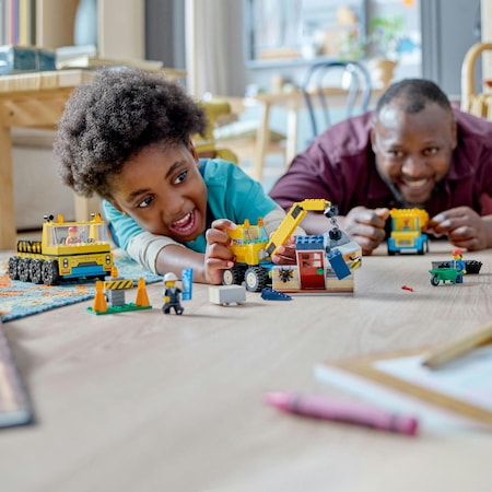 LEGO® City - Camioane de constructie si macara cu bila pentru demolari 60391, 235 piese [3]