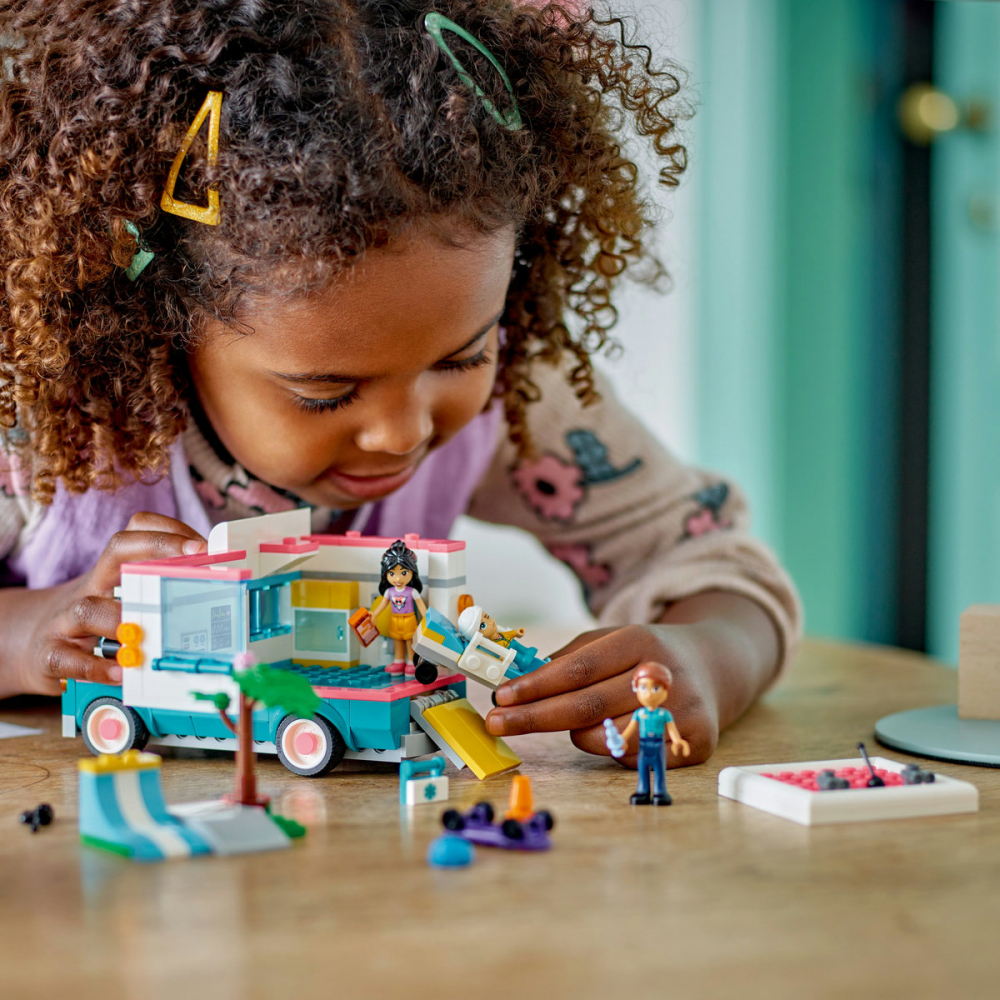 LEGO® Friends - Noua Generatie -  Ambulanta Spitalului de Urgenta  din Orasul Heartlake, 344 piese [5]
