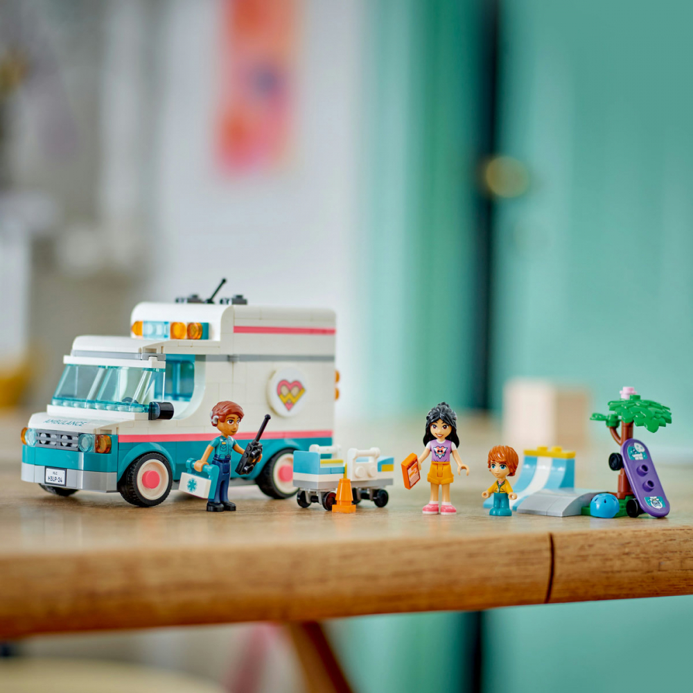 LEGO® Friends - Noua Generatie -  Ambulanta Spitalului de Urgenta  din Orasul Heartlake, 344 piese [6]