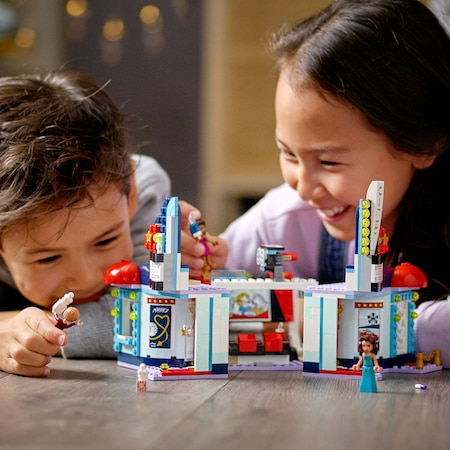 LEGO Friends - Cinematograful din Heartlake City 41448, 451 piese [5]