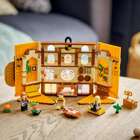 LEGO® Harry Potter™ - Bannerul Casei Hufflepuff™ 76412, 313 piese [6]