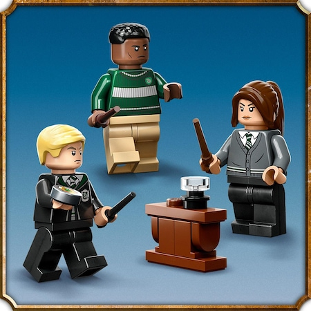 LEGO® Harry Potter™ - Bannerul Casei Slytherin™ 76410, 349 piese [8]